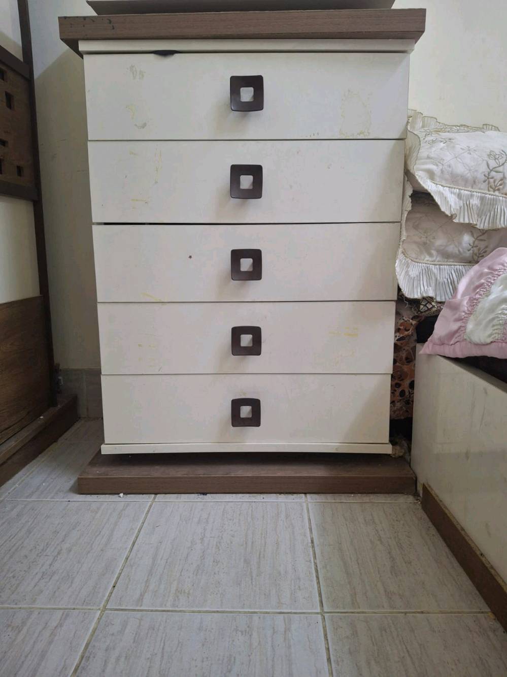 غرفة نوم 260
وبيها مجال