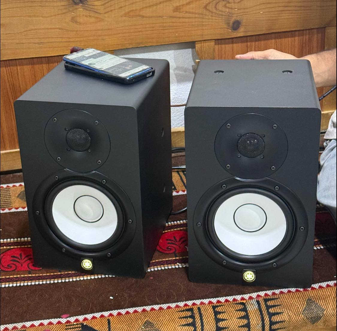 سلام عليكم
سبيكرات يامها  HS7I 

كارت صوت UR 44 

مسخدمات السمعات نضافه 99‎%‎   مع  كارتون السبيكرات   موجده وياهن نضيفات كلش

السعر 850 قفل  

خاص مفتوح او واتساب  اتصال‭0771 647 2312‬
