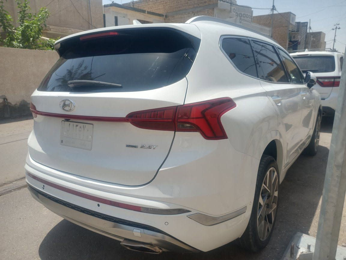 للبيع او مراوس
سنتافيا موديل 2022
محرك 2500 turbwoo
ماشي ٤٩ قابل للزيادة 
فول مواصفات ١/١
خمس كامرات رادارات تدفئة وتبريد بالكشنات قيادة ٣ وضعيات والرابعة عن طريق البصمة 
ضرر سطحي تبديل ٣ قطع جاملغ سايق وبابين بدون اي  گص
صبغ اسفل قبق الجنطة للجمالية
السعر ٢١٥ بيها مجال
سيارة حلوة وجاهزة وفول مواصفات ورقم بغداد تحويل بالإسم
العنوان كوت الزهراء ***********
