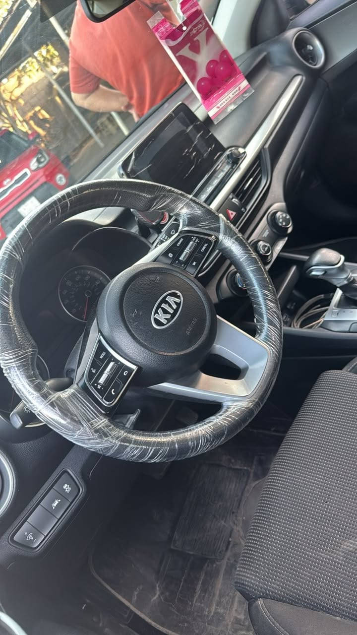 السلام عليكم سياره فورتي وارد امريكي موديل 2021 حادثها بالسونار العنوان بابل ابي غرق السعر خاص
***********
