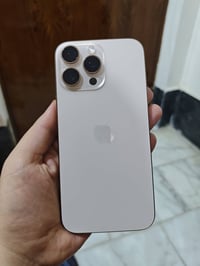 ايفون 16 برو ماكس • ٢٥٦ • بطارية ٩٧٪