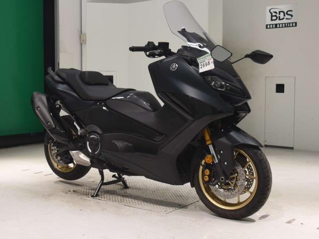 صلوا على النبي السلام عليكم حبايب ليدور شي جديد هذا الجديد  tmax 2023  دراجه بحاله الوكاله من كل النواحي داخله للعراق ماشيه 1 كيلو بس وهسه 4000  كيلو دراجه مكفوله كفاله عامه من كلشي حتى من الشخط هاي  صور مزادها  السعر خاص التواصل خاص او ***********ملاحضه  البيع نقد فقط خدمه توصيل متوفره لجميع المحافضات
