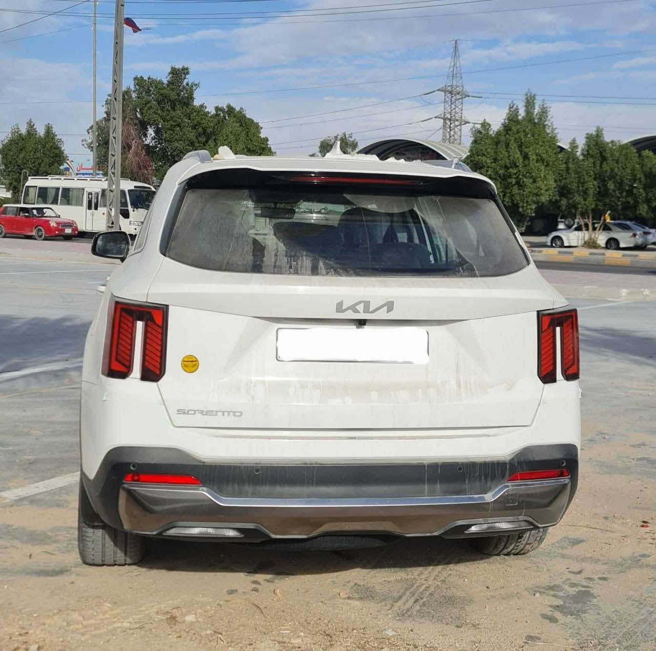 سلام عليكم للبيع فقط.. 
كيا سورنتو موديل 2025 زيرو خليجي وكاله عامه
لون ابيض المحرك 6 سلندر 3500 cc
سياره ماشيه ٨ ألف زيرو
رقم سليمانيه شرط تحويل نس اليوم
سبعه راكب و دخول بصمه داتا شو وكير ماوس
صندوق كهرباء ويل كب لونين حجم 20
حساسات امامي خلفي تشغيل عن بعد
كامره خلفيه دوار تبديل دهن مجانيه بالوكاله كيا
وضمان خمس سنوات
السعر$ 333 $ $$وبي مجال
مكاني كركوك. طوز خرماتو ***********
غير متواجد على فيس
