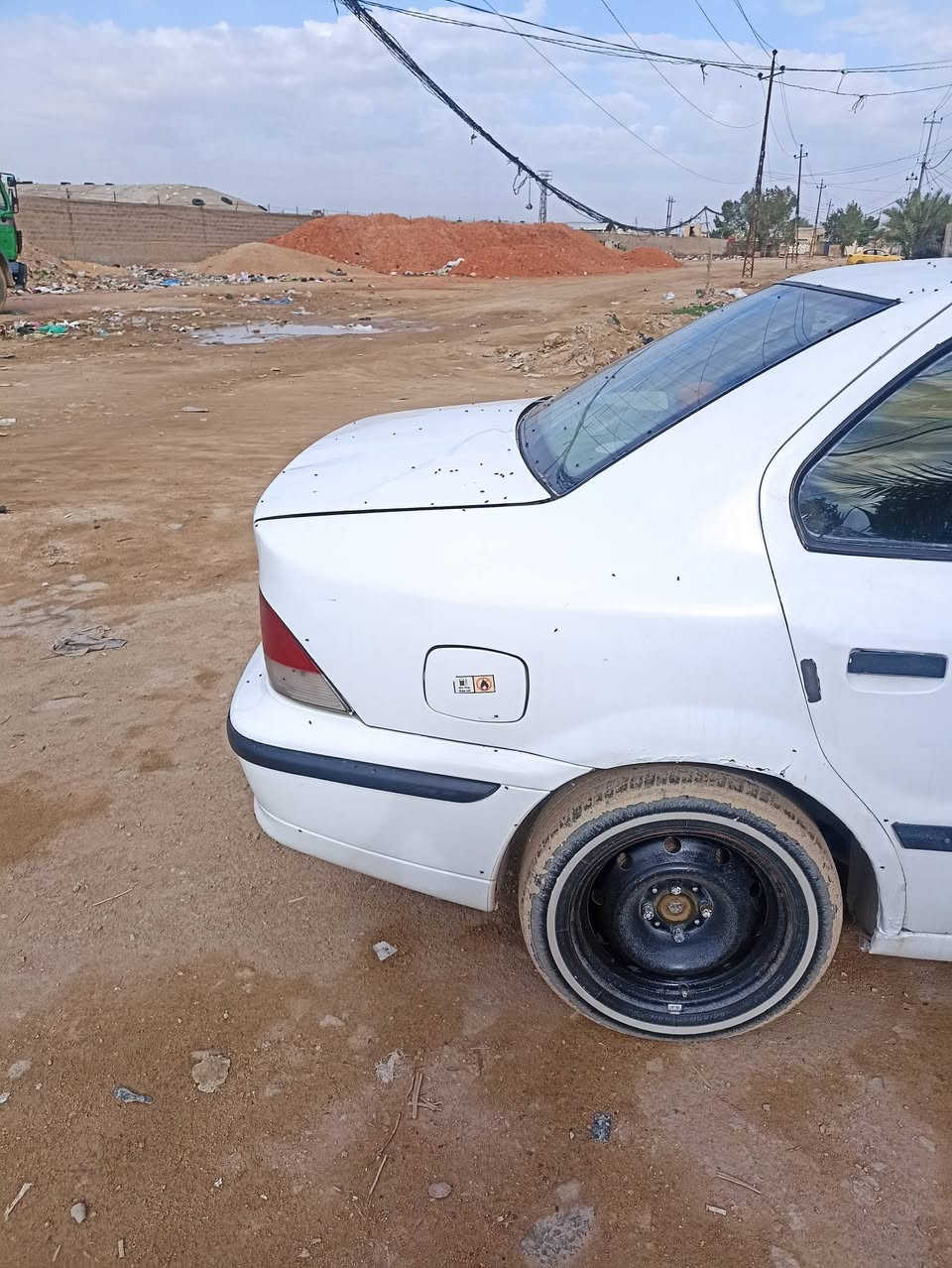 سمند مديل 11 رقم نجف مكفوله من الضربه محرك وكير وحداديه وكهربايت جددد دواخل جديده سنويه صاقطه تخم تاير السعر 30 وبيه مجال مكان نجف ***********
