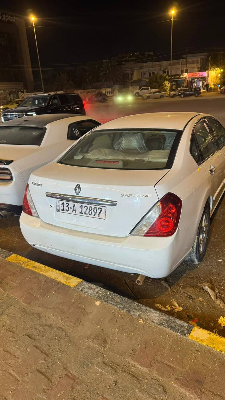 رينو سافران موديل 2011 . 4سلندر كير محرك كفاله رقم جديد سنوية جديده باسمي تحويل ثاني يوم مشروع وطني بيها بنيد مبدل وبارد بالجاملغ وبارد بالجنطه فقط ب ٩٠ وبيها مجال بسيط مكاني ديوانية 
***********
