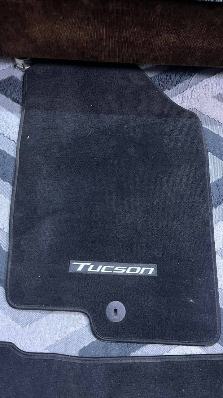 السلام عليكم ارضيات توسان 2023 امريكي بلاديات للبيع بسعر 75الف قفل اني مكلف بالنشر 
 بي واتساب***********
