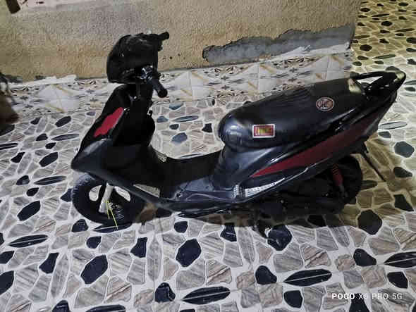 ماكس عدله للبيع
الدراجه مكفوله كفاله عامه 
الدراجه اي نقص مابيهه 
اشاير شغاله سلف هندر اكلوب عالي ناصي بكلايت شغال الدراجه مكفوله كفاله عام اي نقص مابيهه
 المحرك تجي تشوفه برغي ما مفتوح منه اسبانه  ممدود عليه انطيك بي ضمان شهر كامل افتر شوف الدراجه 
الموشراي ولي مايعرف اسعارهن لا يتصل ***********
