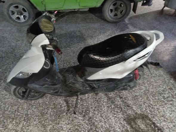 السلام عليكم دراجة ثعلب 140 كلشي شغال مامفتوحة ابد نگرة سلف مكان بغداد المعامل السعر 450 هذه رقمي لتواصل ***********
