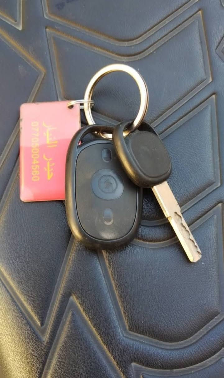 السلام عليكم دراجه R9 نضيفه وكامله لون اسود الدراجه. 5 بطاريات شركه ونلي سرعه 99
دراجه تجي بصمه تشغيل عن بعد 
وسويج كارت تشغيل NFC 
وياه شاحنه الاصليه البلاديه ودراجه تحتوي نشرات لد امامي خلفي وتحتوي على لايت زنون ثلجي ومري اصلي 

السعر 375 وبيه مجال 
العنوان بغداد الامين 
للاستفسار ***********
