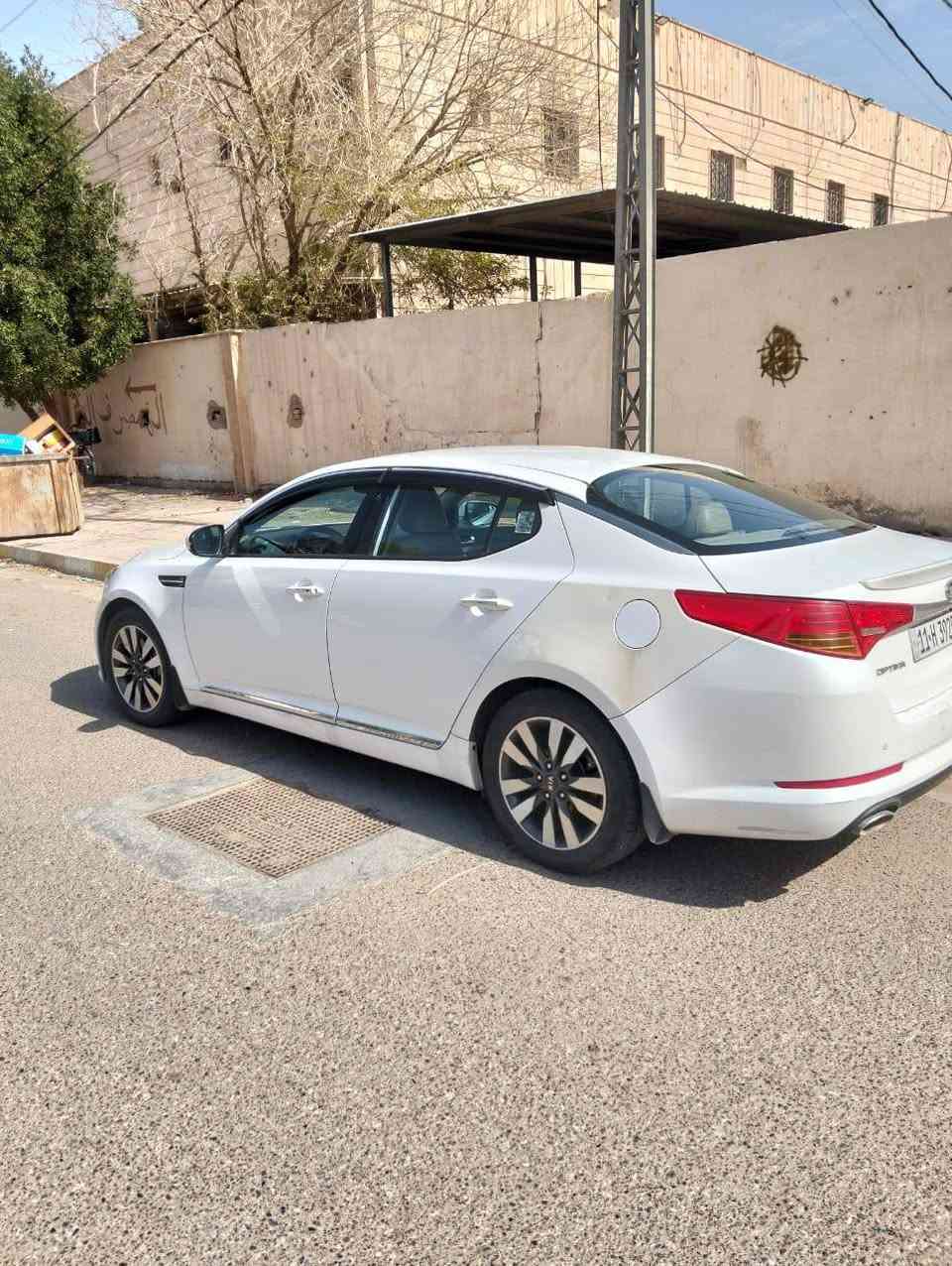 سلام عليكم اوبتما موديل 2013  خليجي كير ومحرك وحداديه كفاله تخم تاير كهربايات شغاله والسيارة ما ناقصها شي فقط صبغ جاملغ خلفي ومبين بالصور فقط بدون دواخل بدون ايرباك رقم بغداد سنوية جديدة
السعر 140 وبيها مجال 
مكان السيارة الانبار 
متوفر بيع او مراوس بموديل احدث
الاتصال رقم ***********
جديده بمعنى الكلمه متصرف عليها لو ربع
مامتوفر بلخاص
