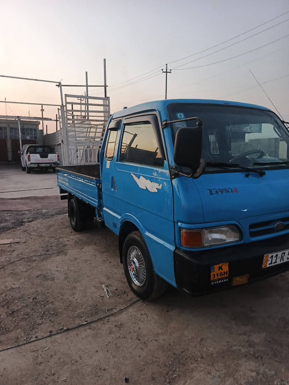 كيا 95رقم بغداد انكليزي سنوية لغاية 30
7 جنكال قمارة وربع كير و مكينه وشاصي كفولات وكهربائيات شغالة 
السعر 58 
‏‪***********‬‏
