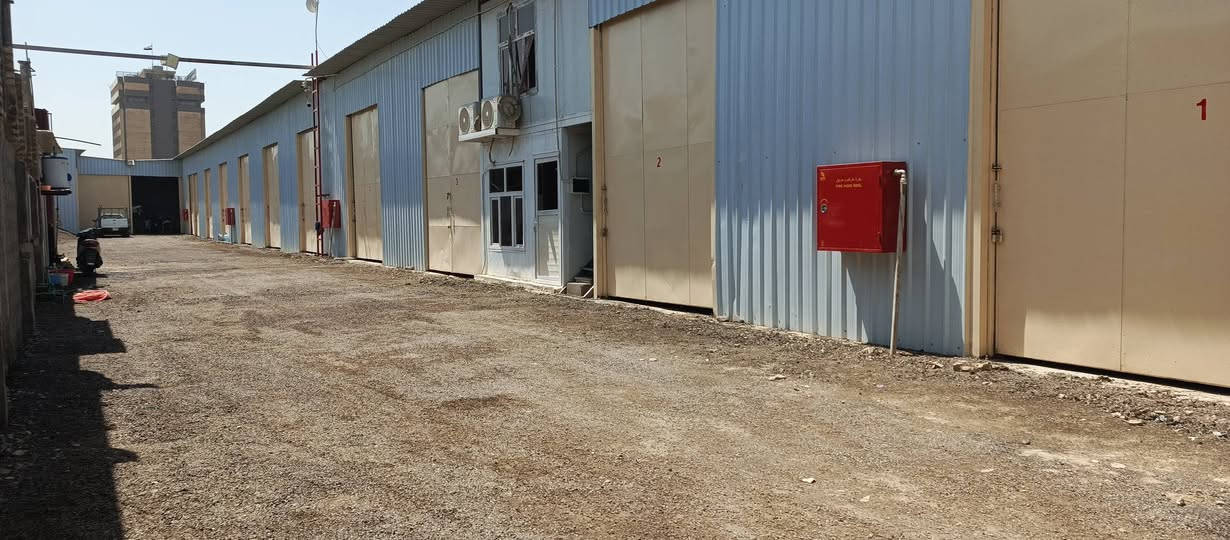 متوفر مخازن للايجار في بغداد شارع فلسطين
الضلال كافة المساحات والخدمات متوفرة من  إدارة 

وحراس 24ساعة وكامرات وصحيات ومنضومة حريق 

للاستفسار الاتصال على الرقم ***********
