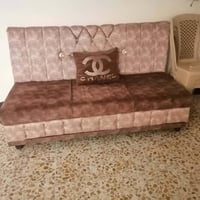 ديوان خشب عراقي لوح 7متر ونص اخو جديد بيع مستعجل لان ماعندي مكان 280 و...