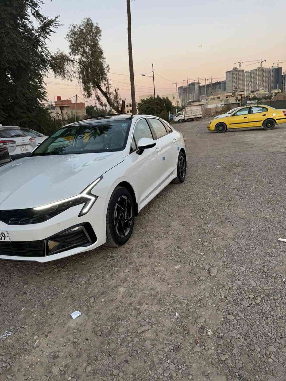 السلام عليكم 
كي فايف 2025 ضمان الشركه الدوليه امل ضمان تبديل دهن وكفاله كير ومكينه  سياره زيرو ماشيه 3 الاف على وضعيه الشركه فول مواصفات 1/1 سونار مرفق بل منشور كفاله من الصبغ والتبديل فقط بارد بسيط  السعر 220 وبيها مجال المكان بغداد  ***********
