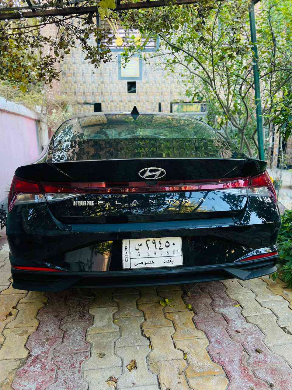 السلام عليكم انتره  2023 وارد امريكي بنيد مصبوغ فقط بدون دواخل الدعاميه نفسه السياره ليبل واحد  كير مكينه فول ما ملعوب بيه السياره بصبه عدد٢ رادارات شاشه تحكمات مثبت سرعه تحديد مسار هواي بيه مواصفات السعر ١٥٣ وبيه مجال للستفسار الاتصال ***********
