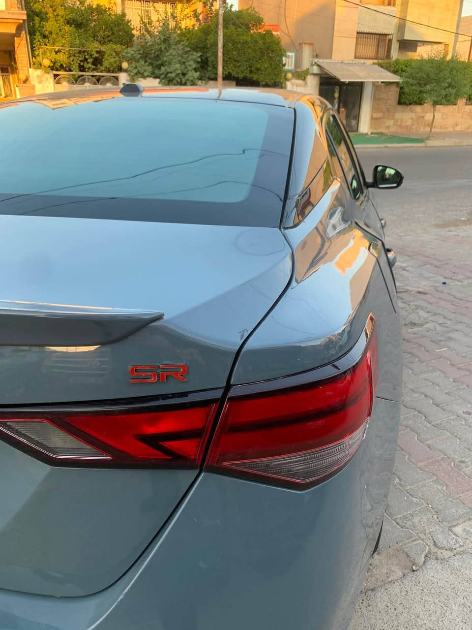 Nissan Sentra 2024 SR 
سندوق و چاملغ سبوغ 
جەمپێکی پشتی هەیە 
بێ ئێرباگ
مەکینەی V4 ی ٢.٠ کەپس 
رەقەم هەولێر سەنەوی نوێیە 
١٥ هەزار میل رۆیشتییە 
مواسفات SR 

نرخی ١٥٥ وەرەقە و مەجال
***********📞 أربيل, العراق
