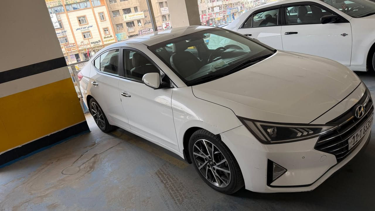 النتره موديل ١٩ خليجيه
فول مواصفات واحد عله واحد 
ماشيه ١٠٠ 
رقم بغداد بسمي  تحويل ثاني يوم 
والسونر مرفق بالمنشور بيه قطعه وحده 
مكانه بغداد 
***********
