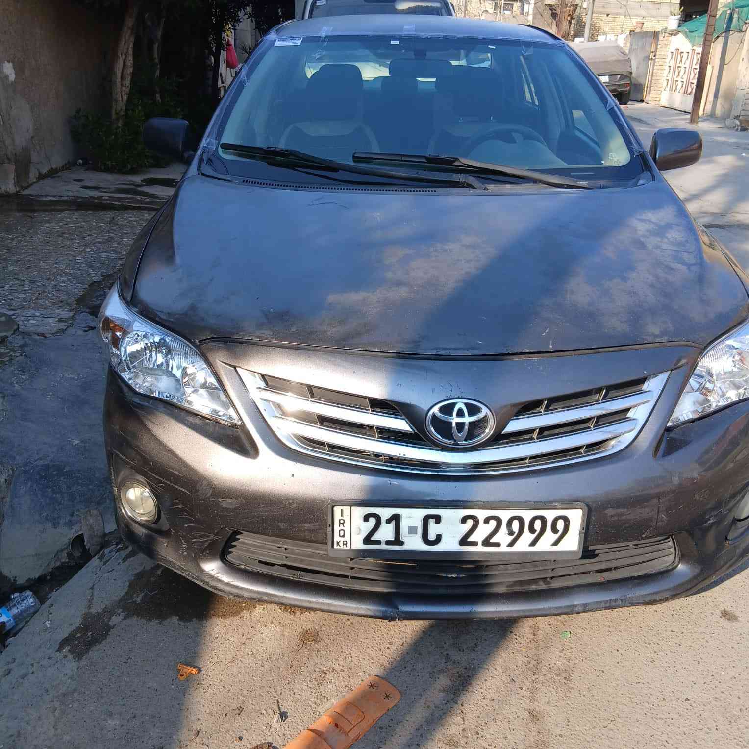 السلام عليكم من رخصت الا ادمن 
كورلا وارد خليجي موديل 2009
قطعتين صبغ مثل ما موضحة بل صور كدامكم رقم سليمانية تبريد خير من الله مكينة خير من الله تطلع بوجهك للشغل مكان السيارة بغداد الجديدة 
السعرة 95 وبيهة مجال للشراي ***********
