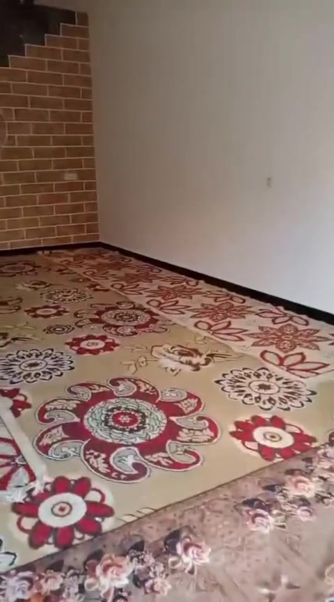 سلام عليكم من رخصت ابو الكروب بيت اللبيع طابو زراعي سند ٢٥ مساحة ٢٠٠م بناء درجة أولى يتكون من غرفتين نوم وصالة واستقبال ومطبخ وصحيات داخلية وخارجية العنوان طريق السنية يبعد عن شارع العام ١٠٠م الاتصال على الرقم ***********

