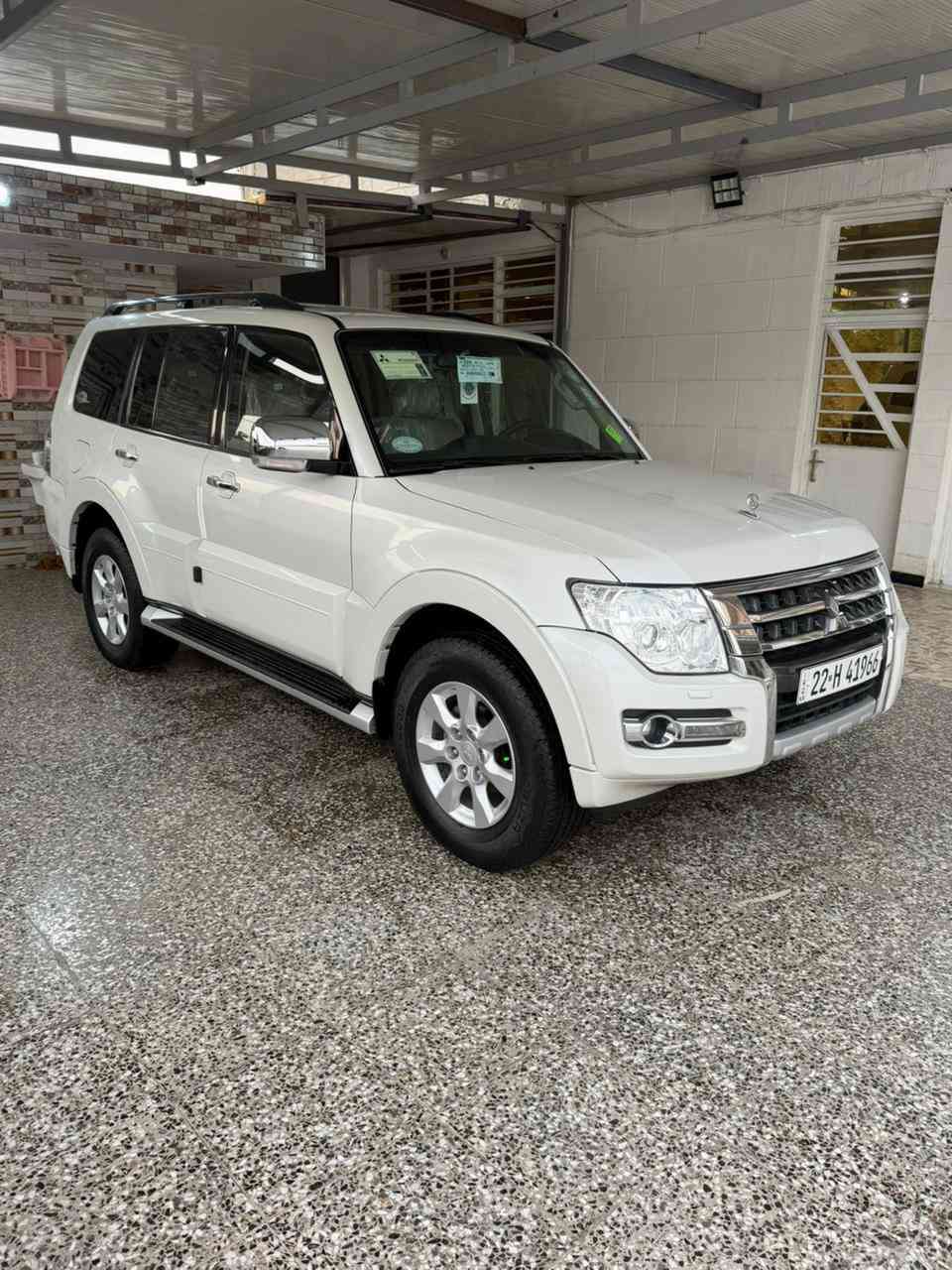 باجيرو 2017حبتور صدفي سياره كفاله من الصبغ والضربه جديده كفاله من كلشي سياره وضع شركه ماشيه ٨٠حقيقيق
وعل فحص سياره جديده بمعنه الكلمه كير محرك شرط برغي مامفتوح بيهن شرط حته كيس الكير مامفتوح سياره كارتون صدر إمامي وخلفي جديد طسه معالجه شرط ترايه يخبل مسويله كواتم بيبان سياره شرط لوك ادمامه كامله مسويله سياره جاهزه من كلشي مواصفات 
فتحه سلايت طكتين علامات ذهبية كشنات جلد 
دبل كشن كهرباء دمامات الحبتور سستم
بيبان جلد لايت وزنون اصلي زراك لايت ٨ ايرباك 
7راكب دبل تحكم استيرن 3 كامره وحساس خلفيه 
كأمره امامي اصل داخل صاج علامة الحبتور
ويل 17 محرك ٦ سلندر 3500 كير ٥ نمر مري شفط 
اشاير بل مري لد نهاري فورويل 4x4 السياره 
فول الفول مواصفات الحبتور معروفه 
رقم اربيل الجديد الدولي بسمي تحويل  اني حاضر 
العنوان بغداد حي النورين السعر 197ورقة 
الاستفسار ***********/***********
