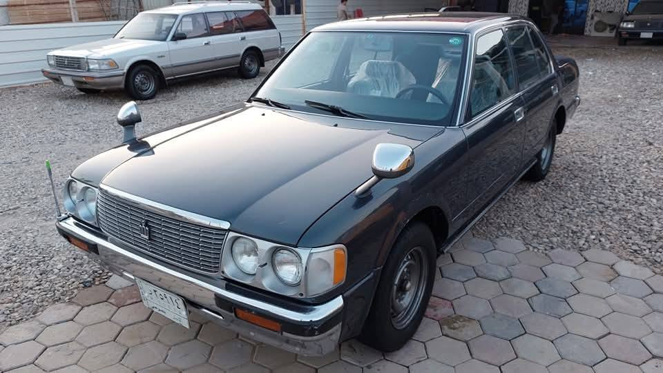 كراون ديلوكس
محرك وانجي
تبريد شغال
طخم تاير
حدادية جديدة
رقم انبار بأسمي
السعر 90 وبي مجال 
***********
