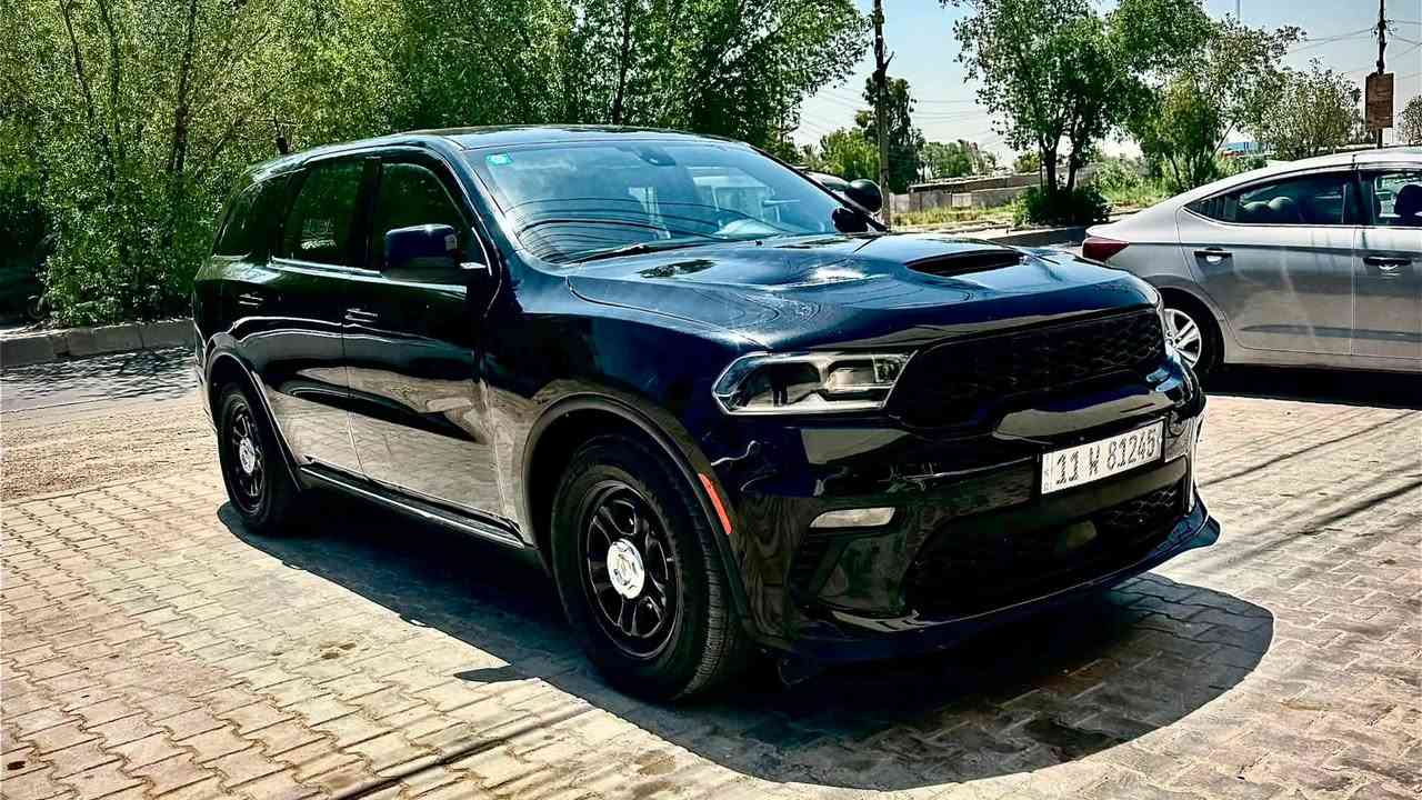 دوج دورنكو بوليسي 2024 Rt   حادث جاملغ وبنيد صبغ فقط جاهزة بدون نقص ٧ راكب حساسات جانبي خلفي ردار مري وهيتر تبريد ثلج ❄️ كير تعليك بعدها زيرو ماشية 7. ألاف ميل  شادلها منظومة غاز جديدة ١٠٠ لتر سبير  سعرها 200$ ورقة قفل ***********

