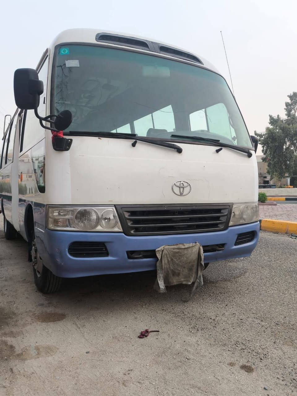 السلام عليكم كوستر للبيع مواليد 2005 سياره مصفر بسمي رقم النكليزي طالع بعد بس استلمه اتصل ع رقم‏‪***********‬‏
