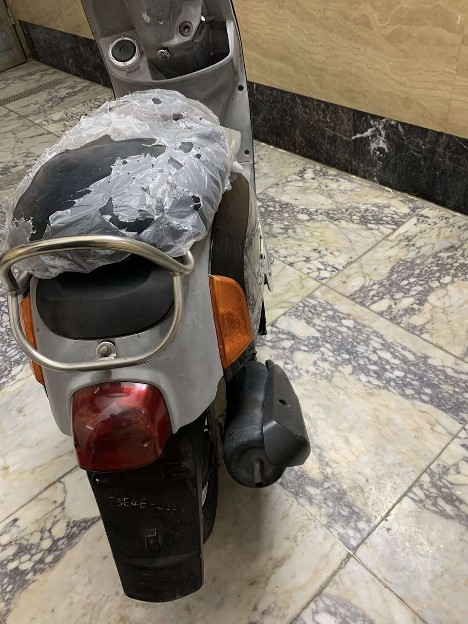 السلام عليكم ورحمة الله وبركاته دراجة بوليسي دراجة جديدة اي نقص مابية دراجة كفالة عامة دراجة نوزل الكفرات تايوان مو صيني دراجة برغي بل مكينة اذا مفتوح ترجعة وتاخذ فلوسك دراجة تعال وشوفة بعينك وافحص شكد متريد عنوان بغداد الكاضمية رقم الهاتف *********** رجاءن مو شراي لا يدخل على منشور سعر خاص تواصل واتساب
