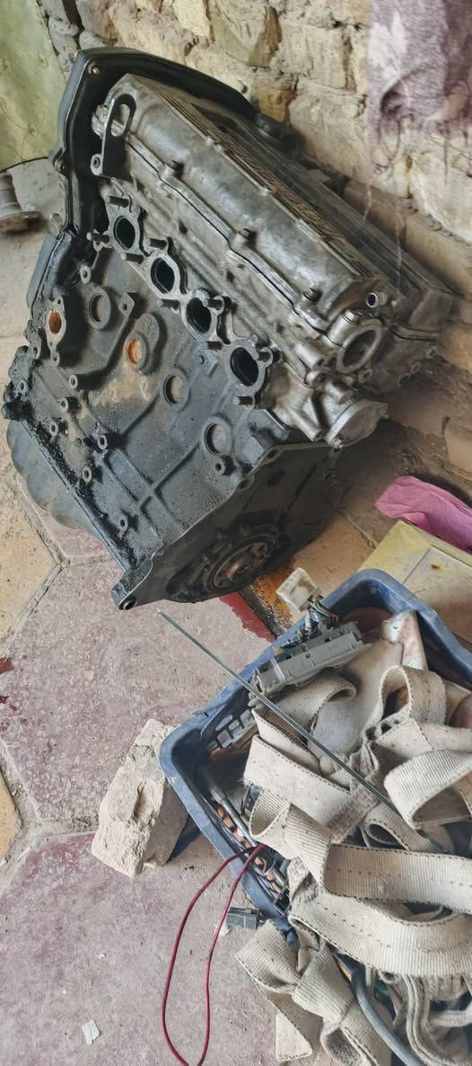 سلا عليكم مكينه كيا سبورتج مسكر بدون تفرعات مكينه خابطه مي ودهن السعر 90الف دينار  مكان بغداد حي اور رقم الهاتف ***********
