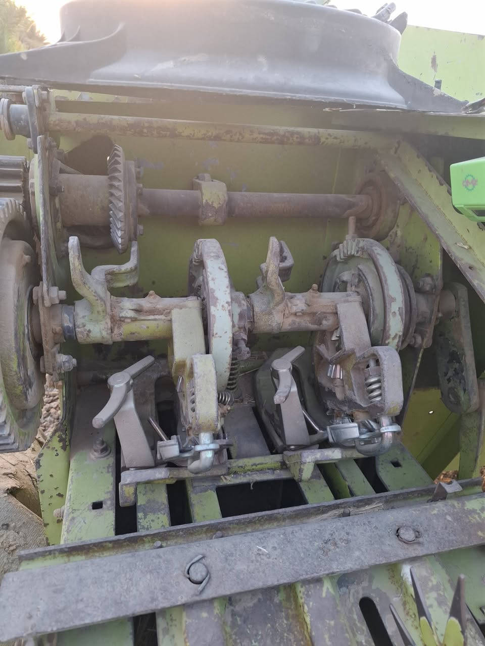 كابسة كلاص للبيع الاستفسار ع الرقم غير متواجد ع الفيس 
*********** // ***********
