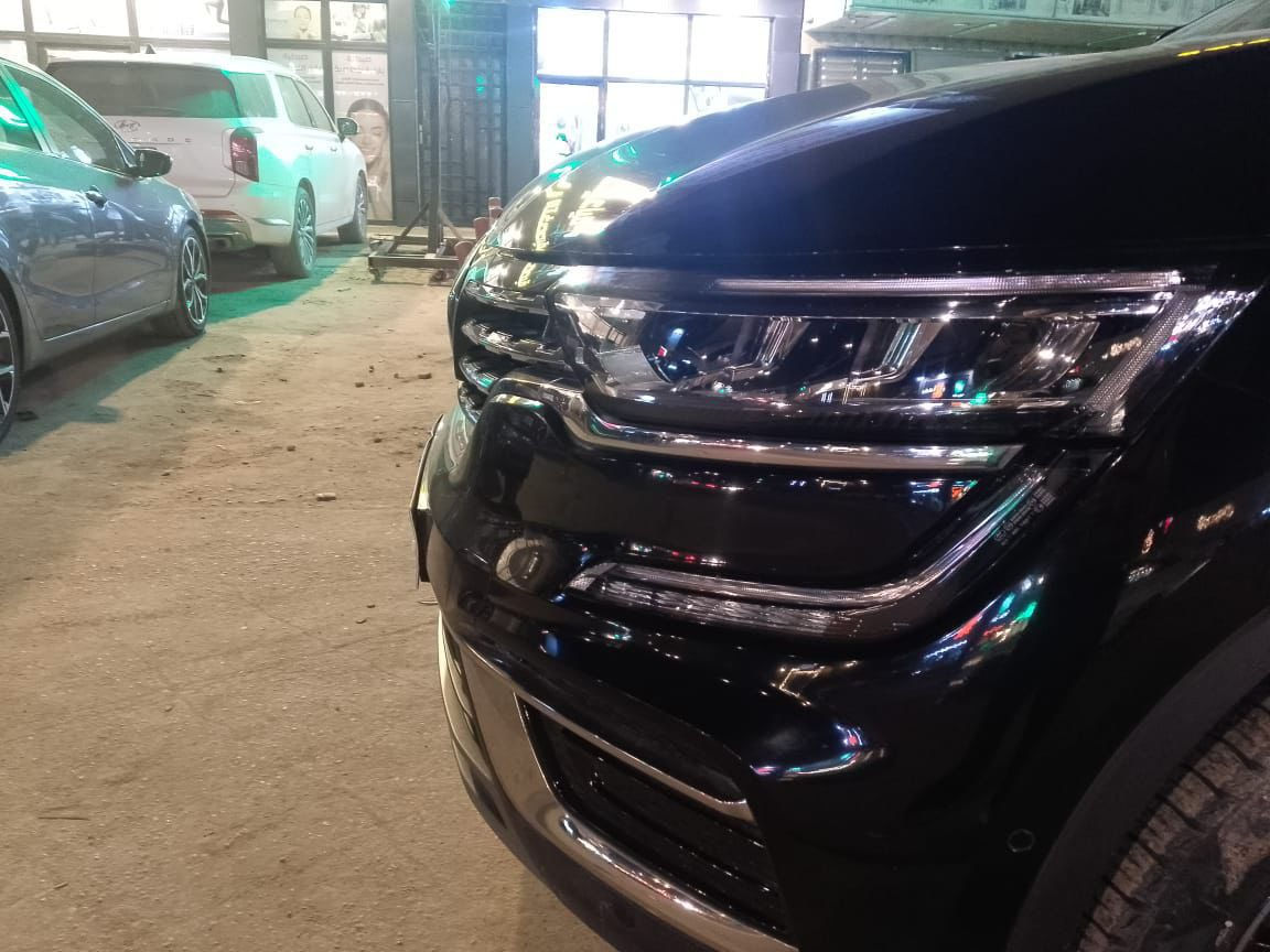 السلام عليكم للبيع او مراوس رينو كوليوس ٢٠٢٤ ماشية ٥٠٠٠ بعده زيرو فول مواصفات ١/١ اعلى فئه مكينه ٢٥٠٠ ياباني تنفس طبيعي مكفوله كفالة عامة من كلشي عارضه ٢٦٠٠٠ $ او بيه مجال للاستفسار الاتصال على الرقم (***********)
