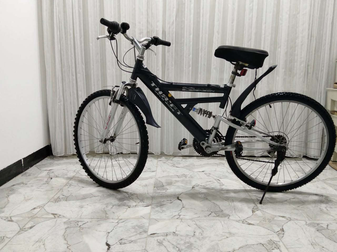 بايسكل 🚲 جبلي ثلاث دبلات تايات جديدة 🛞 ما ماشيه 9 كير حجم 26 السعر خاص.....


**إذا كنت صاحب هذا الإعلان وتريد حذفه لأي سبب، رجاءا أرسل رسالة إلى الدعم الفني**