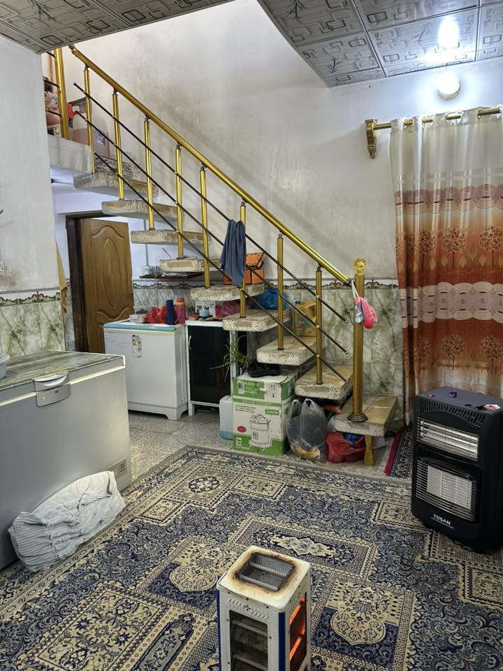 بيت للبيع طابو صرف نجف حي ميسان ***********

قطاع. ٢٢. المساحة. 50. متر   ركن. طابقين صب كونكريت

قرب شارع الكيات. الطابق الاول 

أستقبال.  صالة. مطبخ   صحيات

الطابق الثاني.   غرفة.  صالة 

السعر. 73. مليون. وبي مجال ***********

مكتب ابو حوراء الحسناوي للعقار 

بيع. شراء. ايجار. رهان
