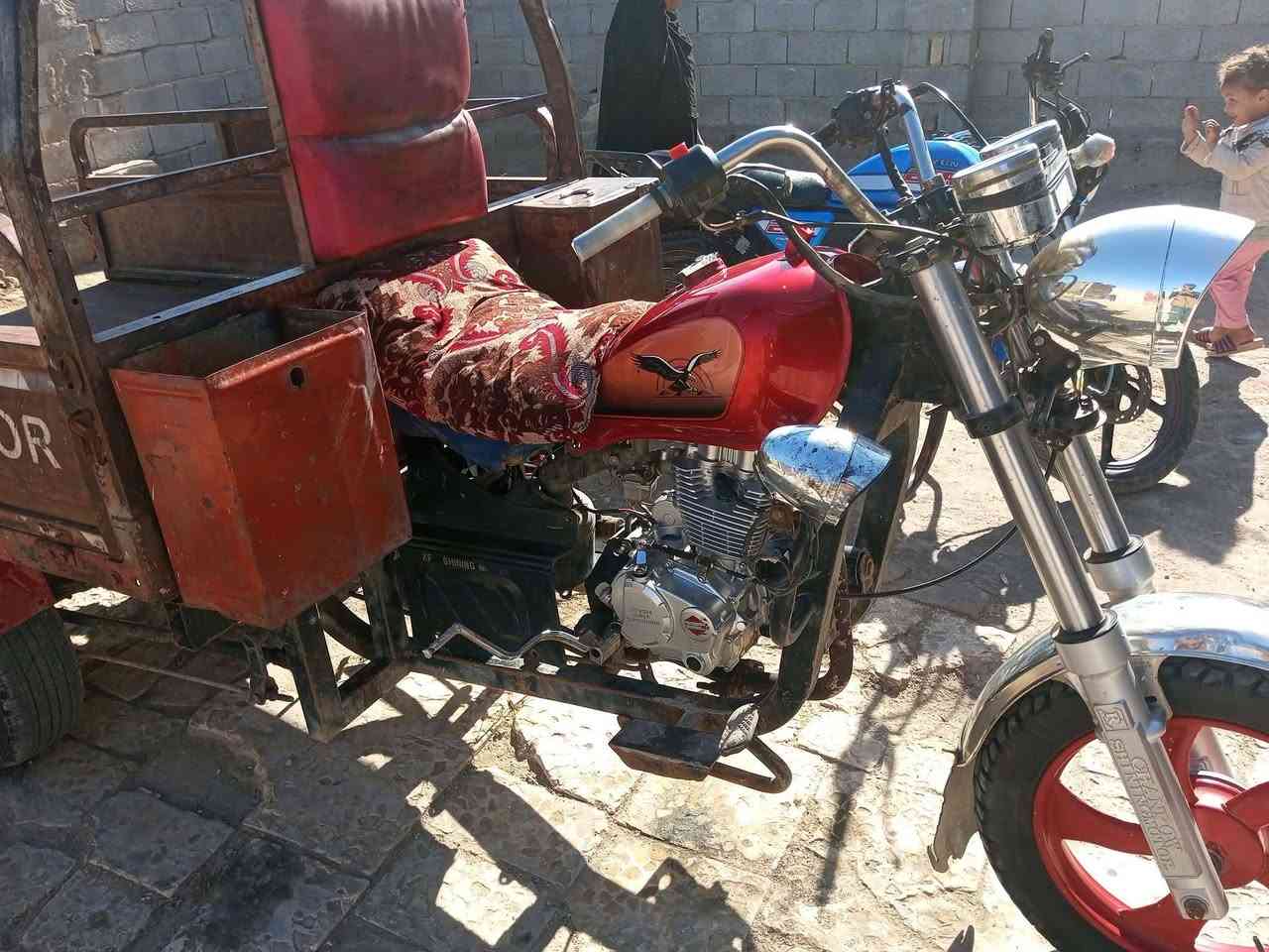 السلام عليكم شباب من رخصت مدير لكروب ستوته جمره موديل 14 محرك بيه 24 مفتوح مرا وحده لستوته زينه ما عوزه شي لمكان كربلاء ولسعر 800 وبيه مجال لطيبين. اي ستفسار علا لرقم *********** بي واتساب
