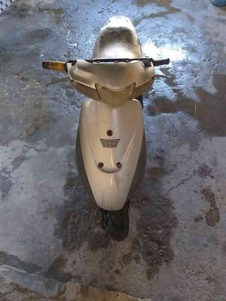 السلام عليكم للبيع او مراوس باسكل بناتي مع الفرق  دراجه نوع ياباني ساسوكي الدراجه مجفته هسه جديد السعر ب ١٦٠ قفل ابيع كوم حديد ***********الثير بي واتساب ***********
