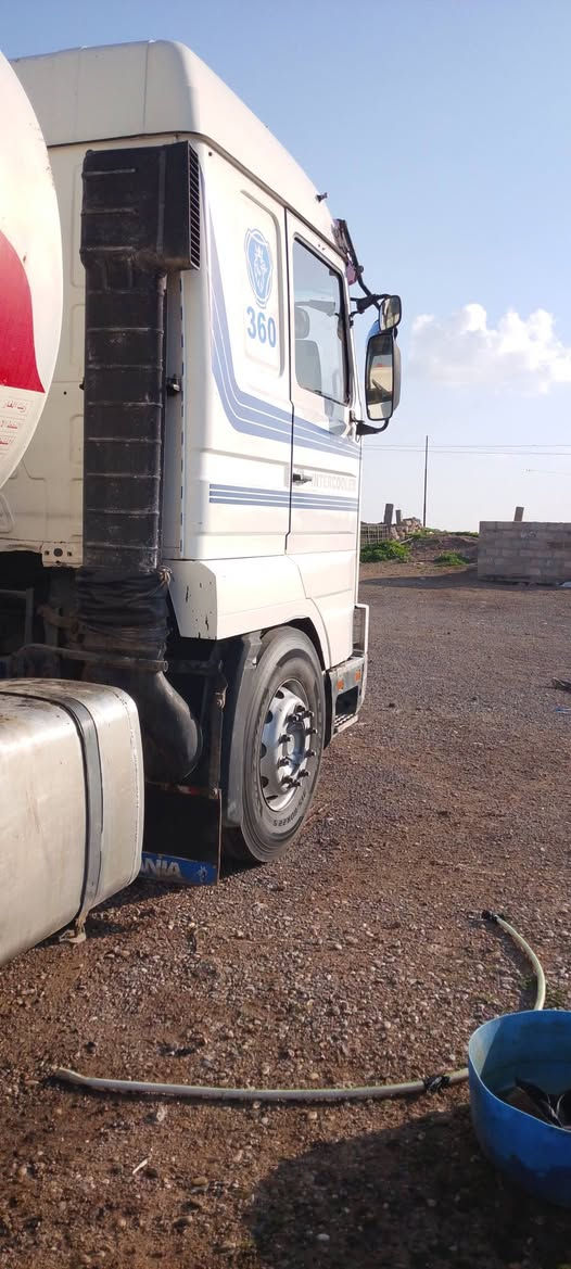 السلام عليكم سكاني 13للبيع رغم بغداد لوحت جدد بدون صبغ السياره جهزه للشغل طخم تير جديد المحرك جديد ***********بي وتساب
