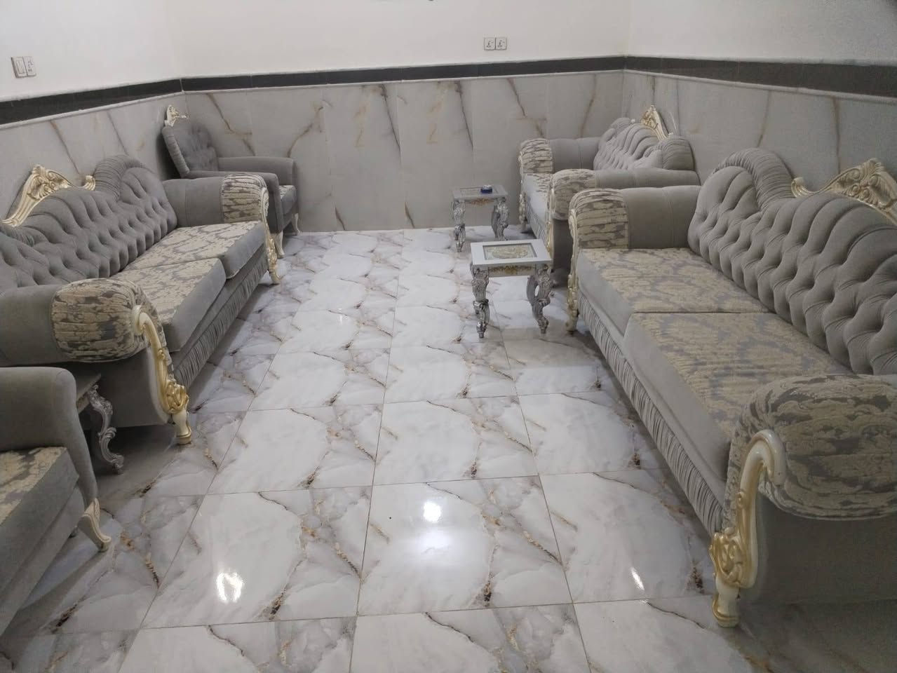 السلام عليكم تخم تركي باله 10مقاعد ويا سيت طبلات جديد كلش اللبيع التواصل ***********
