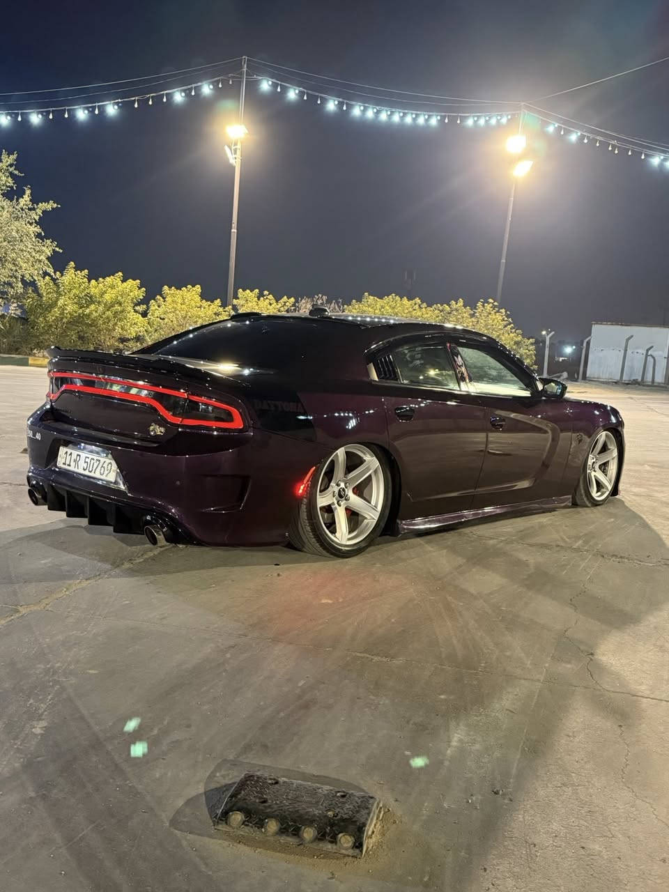 سلام عليكم 
جارجر دايتونا 5700 موديل 2021 
لون بنفسجي مميز سياره جاهزه ونظيفه كلش
حادث جاملغ وبنيد نفسه بي شبر صبغ وبابتين كلير من امريكه فقط السياره فول عده الفتحه
———————————————————-
الاضافات///
1/اكسل قفل مال SRT
2/هدرز شورت SRT
3/فجون بريمبو 4 بستم مال شكل جديد امامي وخلفي
4/شوته KN 
5/جكات كات باك ستيج 3 صارلهن 6 اشهر من مشدودات
6/دركه RPM الاصدار الاخير فور جت
7/داخل كله كاربون فايبر
8/لايتات متغير +عين شيطان +عدسات حوته
—————————————————————
السعر 240 وبيه مجال لشراي يجي يكلب وبي خير ويدلل مكان سياره نجف //‭0780 839 4669‬
