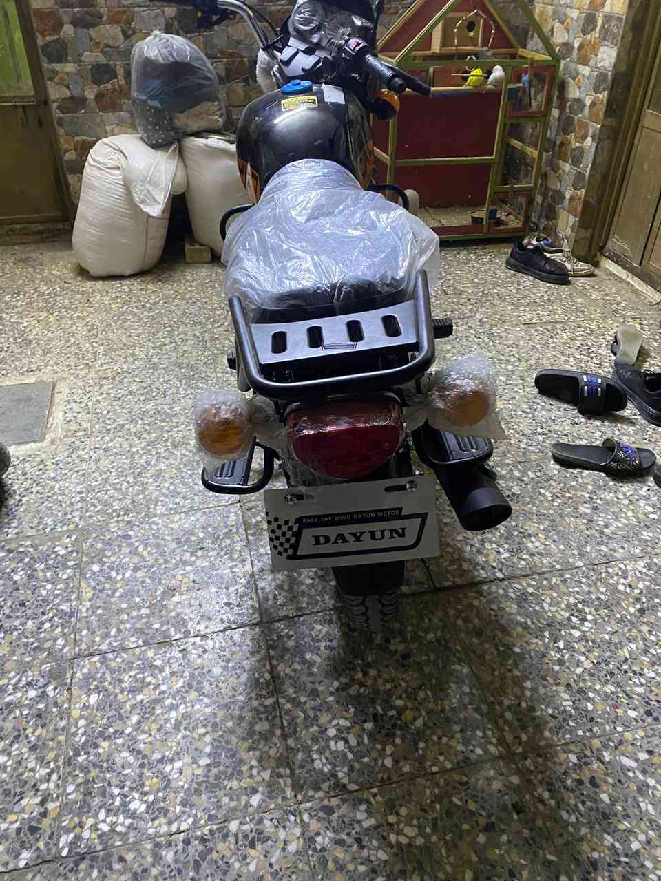 سلام عليكم دايوان مديل 25 مشغلته الدراجه اربع ايام ومضمومه ماشيه 946 بعدها عسحك مداخله الاف مكاني بغداد الشعب الدراجه مرقمه رقمها سليمانيه بعدني ما محمول بس الشركه رقمي ***********
