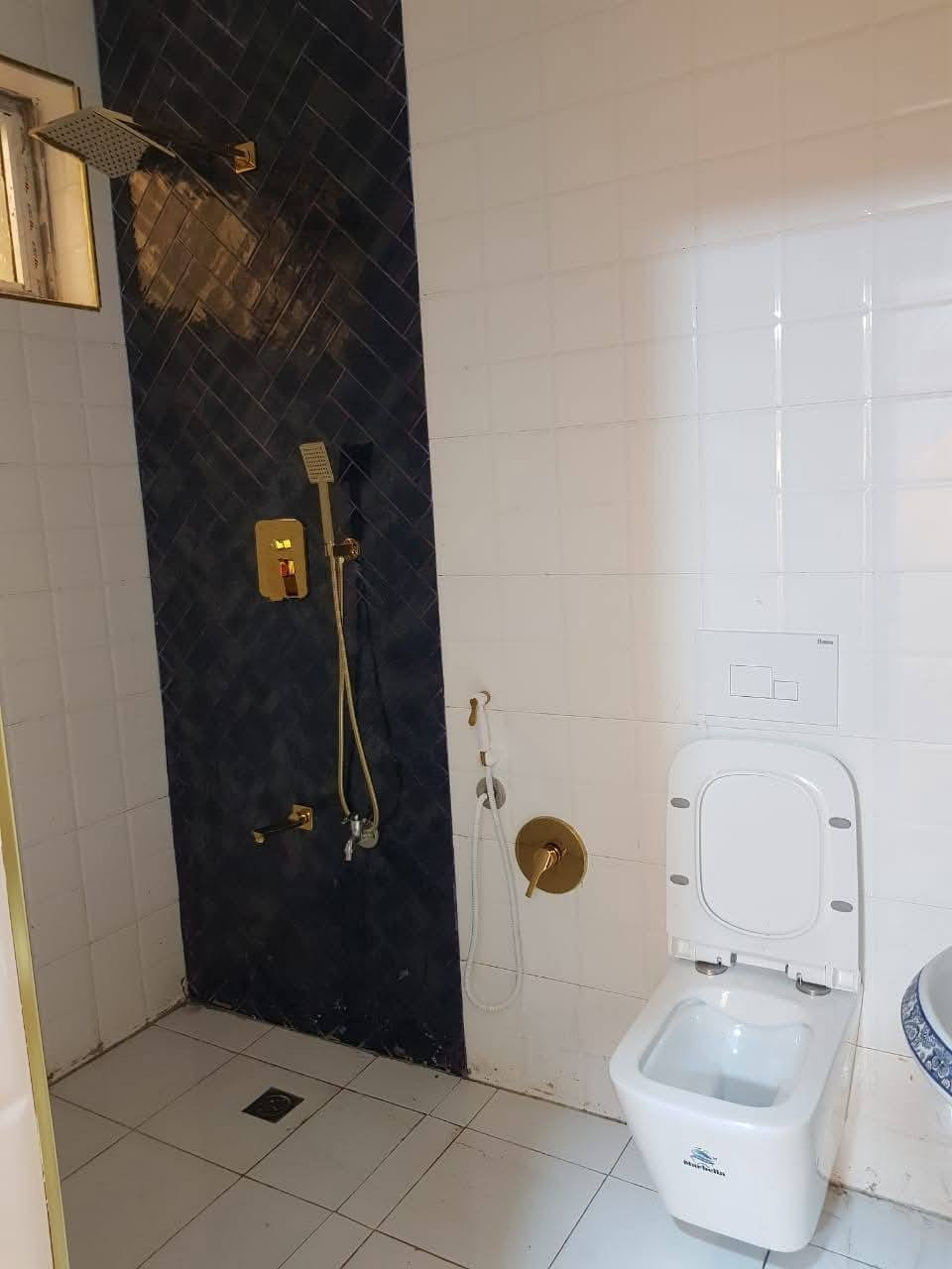 السلام عليكم
تأسيسات صحيه عامه
تأسيس ماء ومجاري
تبديل الحمامات القديمه
ربط الماء والمجاري بالشبكه الرئيسيه
صيانه عامه
***********  واتساب
