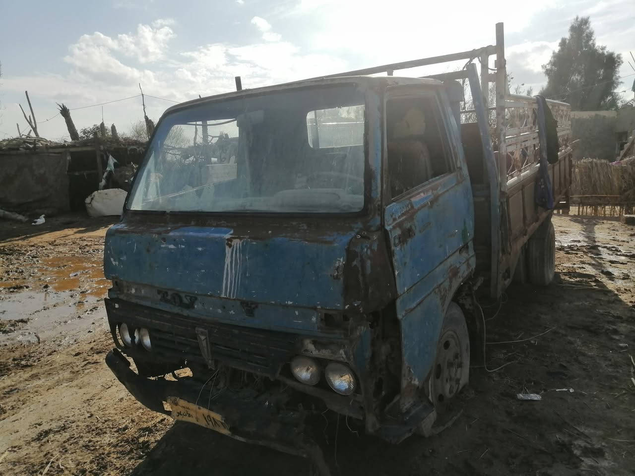 الأخ العزيز المشرف العام
مكلف باالنشر للبيع داينا كومة حديد الحائز والمالك موجود
التواصل مع الحائز
*********** ابو علي
