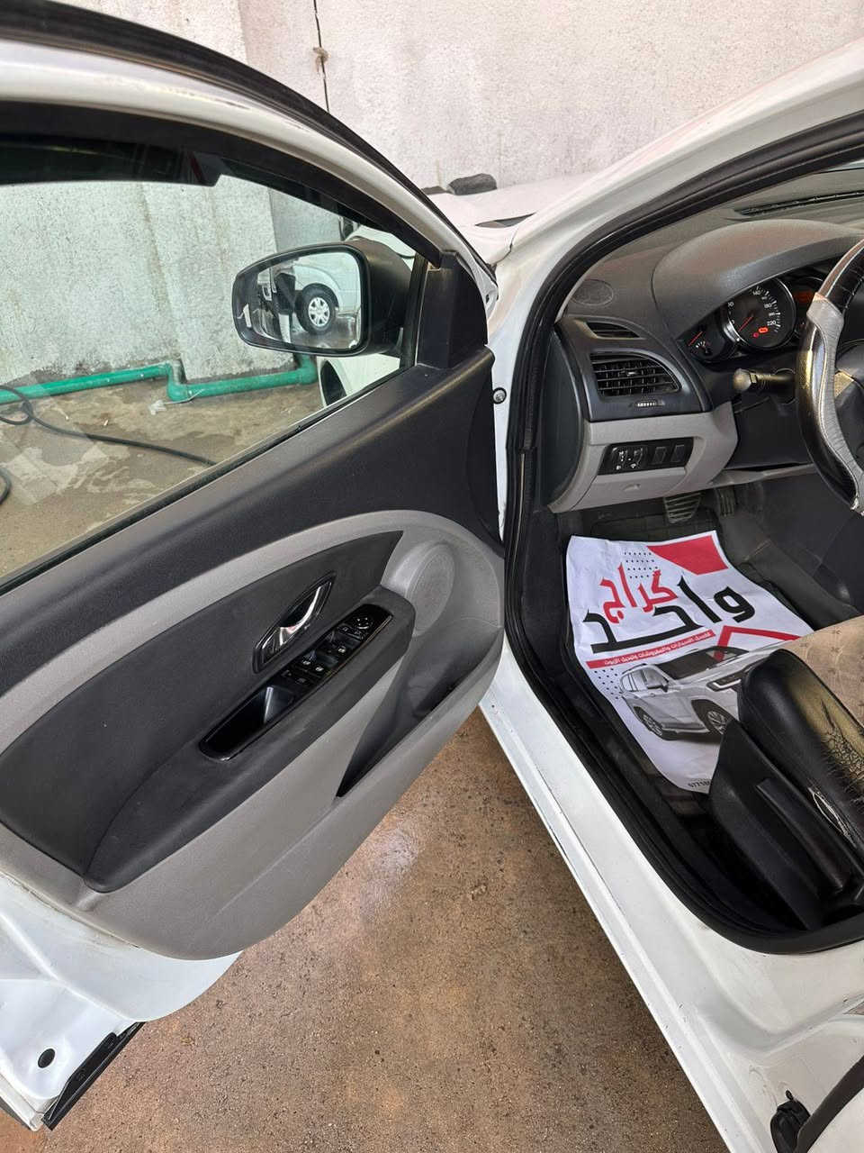 السلام عليكم رينو فلونس موديل 2012 مشروع وطني مكينه ام القبق الأصفر المرغوب كير آيتي ميكانيكي المرغوب سياره حلوه وجاهزه وكهربائيات كله شغاله باتري جديد ايطارات جديد بيع فقط جاملغ الأمامي مبدل السعر 52  ***********
