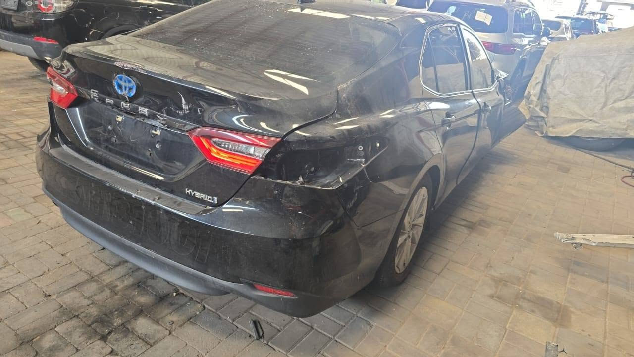 كامري 2023خليجي هايبرد ياباني حادت جملوق خلفي واشويه باب ماشية 90 كيلو متر كير محرك بشرط السعر 173 مكان السيارة زاخو 
***********
