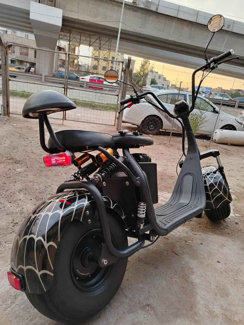 السلام عليكم دراجه شحن هارلي X7 نظيفه جدا مكفوله من كل النواحي بطاريات جدد مشحونه مرتين.
ملف 1500 واط.
السعر ٦٥٠ الف.
مكاني كراده.
***********   اتصال أو واتساب
