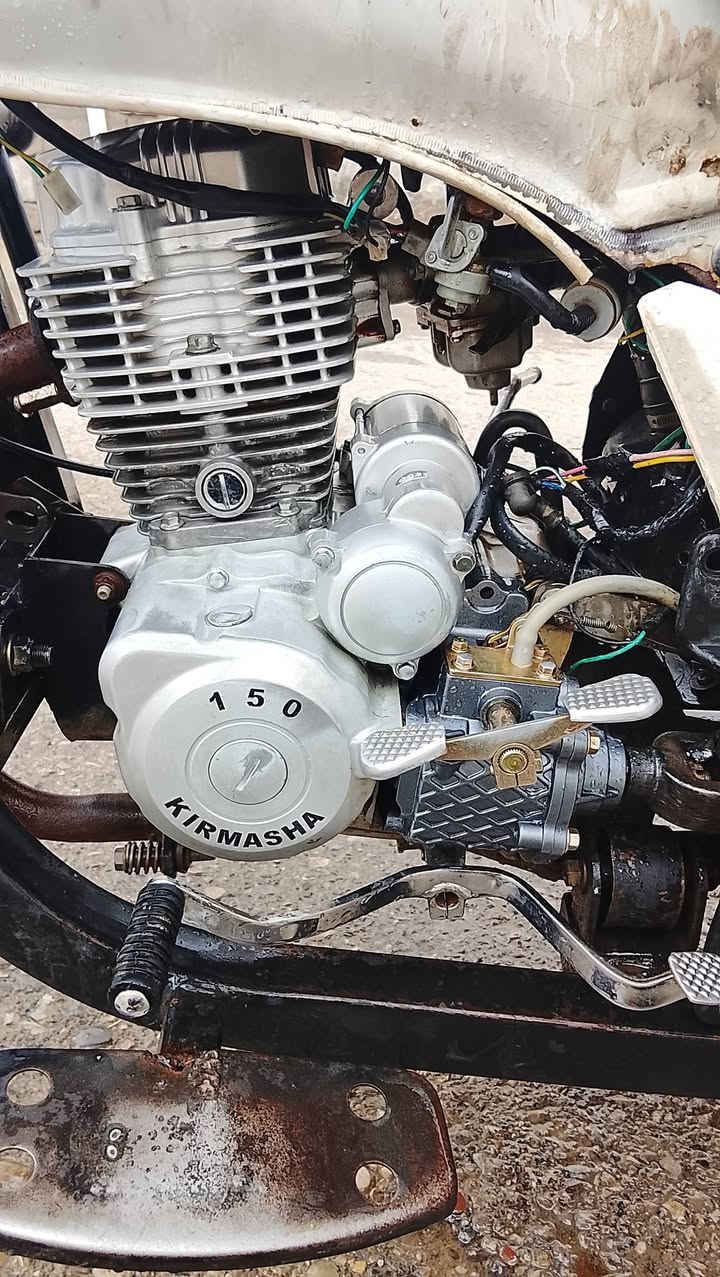 السلام عليكم ورحمه الله وبركاته محرك الستوته150البيع موديل 2020 محرك صافي السعر 150وبي مجال قليل


**إذا كنت صاحب هذا الإعلان وتريد حذفه لأي سبب، رجاءا أرسل رسالة إلى الدعم الفني**