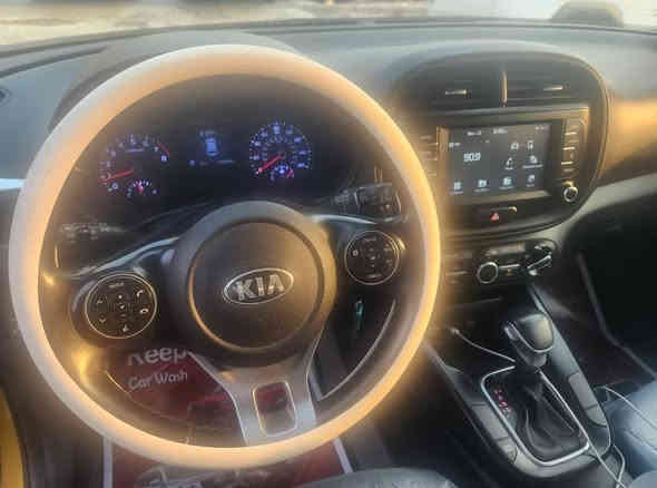 كياصول موديل 2020واردامريكي حادثهه دعاميه فقط بدون ايرباك ماشيه 100الف سياره جديده ومابيهه حادث بغداد سنويه جديده وهزه سعر127وبيهه مجال ***********
