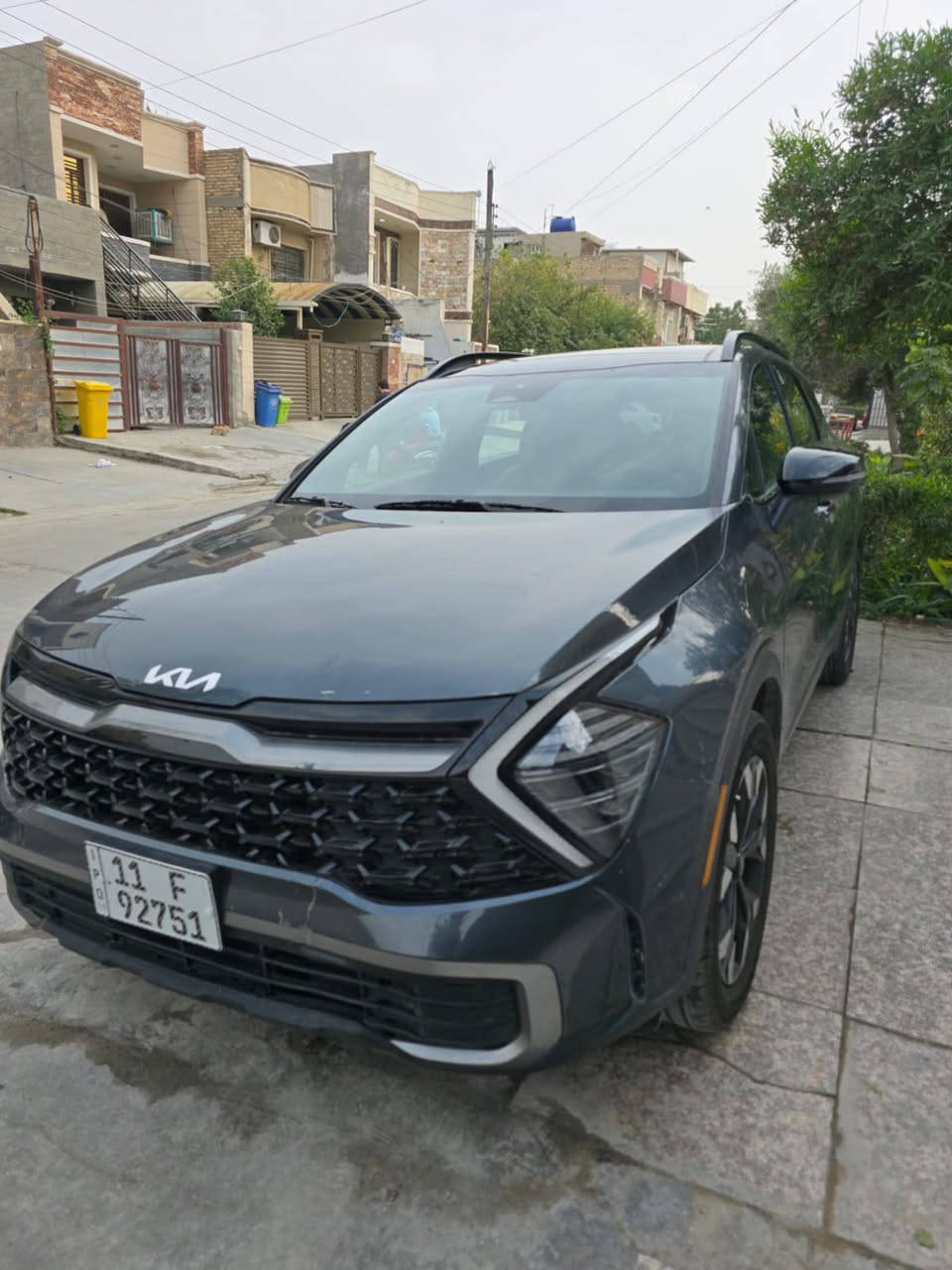 كيا سبورتاج 2024 اللون رصاصي فئة X.Line حادث خفيف جدا بدون إيرباك تبديل جاملغ بلادي نفس اللون جهة السائق وتعديل بارد بسيط بالبنيد بدون قطرة صبغ .. السيارة plug in يعني محرك بنزين وهايبرد وشحن كهرباء ( الشحنة الواحدة ولمدة ثلاث ساعات تعطي سير 54كم) يعني تنسى البنزين سياره أقتصادية جدا ماشية 9
مواصفات السيارة
1_ شاشة ترفيه كبيرة متصلة
2_ تحكم تبريد بيانو و شاشة
3_ بانوراما
4_ صندوق كهربائي و فتح ذاتي عند الاقتراب
5_ حساسات خلفية
6_ رادارات جانبية نقاط عمياء
6_ رادار امامي
7_ رادار خلفي
8_ قيادة شبه ذاتية
9_ تثبيت سرعة و مسار تفاعلي
10_ نظام نزول منحدرات
11_ اوتو هولد
12_ انظمة قيادة سبورت كومفورت ايكو و ثلج
13_ تدفئة مقاعد راكب و سائق
14_ شاحن تايب سي سريع و تايب A و شاحن لاسلكي في المقدمة و شاحنين تايب سي في الخلف
15_ كراسي جلد 
16_ كير ماوس
17_ شيفتات ستيرن
18_ اشاير بالمري
للاستفسار على الرقم *********** بي واتس
