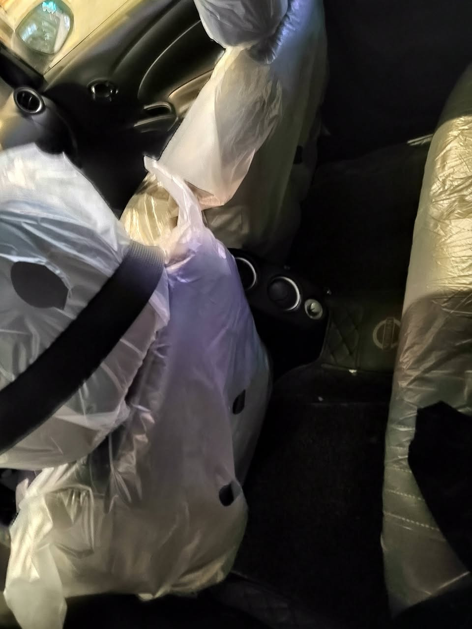 سلام عليكم سني موديل2023سياره جديده ماشيه 20الف مكفوله من دعاميه الدعاميه السعر121
رقم نكليزي
***********
