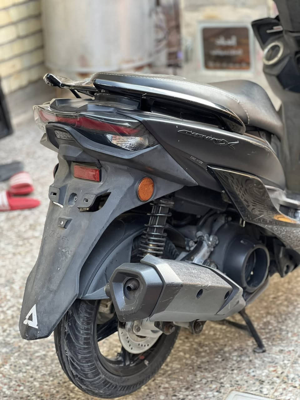 السلام عليكم سكنس شمعه  X5 مكينه كلجات مكفوله جيب فيتر وافحص لون اسود طافي بلادي كفرات مختمه ماشيه 18 الف مابيها اي نقص  مكاني الشعله لسعر خاص وبخدمتكم ***********
