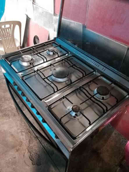 #بـــيع او مــــعارض
طباخ يونفرسال مصري ..
السعر 175 الف 
عيون وفرونه شرط التشغيل جدا نظيف كلو شغال شرط 
نظام الفرن خطين 
للبيع او معارض مع طباخات تعبانه والفرق حسب الإتفاق والقناعه 
يارمجه الشـــرقيه الاولى 
*********** واتساب واتصال 
*********** اتصال  
ملاحظه متوفر بيع جميع الادوات الاحتياطيه للطباخات...
